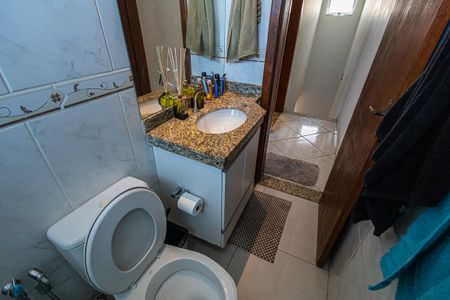 Casa à venda com 54m², 2 quartos e 2 vagasBanheiro Social