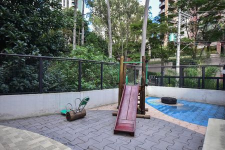 Apartamento para alugar com 48m², 2 quartos e 1 vaga Apartamento para alugar com 48m², 2 quartos e 1 vagaÁrea comum - Playground