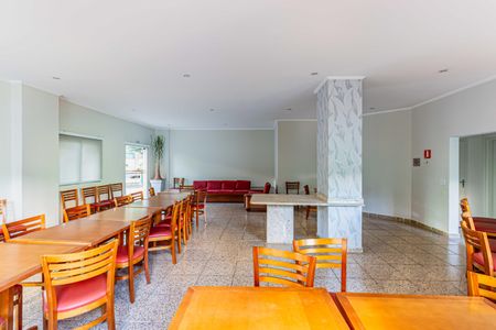 Apartamento à venda com 72m², 3 quartos e 1 vaga Apartamento à venda com 72m², 3 quartos e 1 vagaÁrea comum - Salão de festas