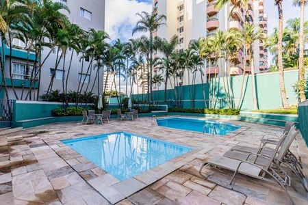 Apartamento à venda com 72m², 3 quartos e 1 vaga Apartamento à venda com 72m², 3 quartos e 1 vagaÁrea comum - Piscina