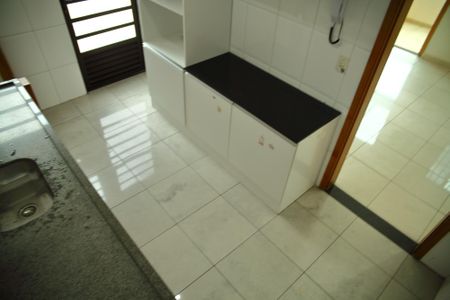 Casa para alugar com 120m², 2 quartos e sem vagaCozinha 