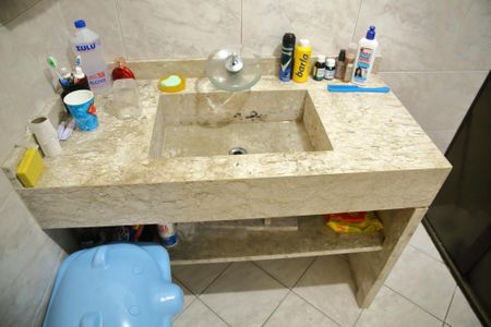 Casa à venda com 120m², 2 quartos e 1 vagaBanheiro