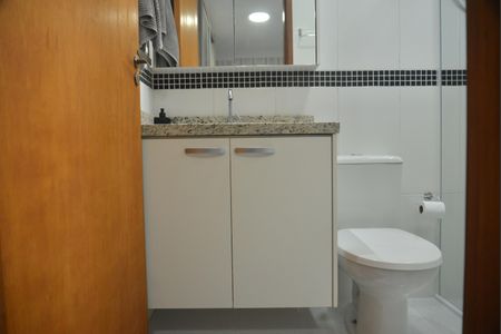 Apartamento à venda com 130m², 2 quartos e 2 vagasBanheiro da Suíte