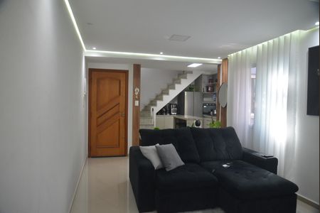 Apartamento à venda com 130m², 2 quartos e 2 vagasSala