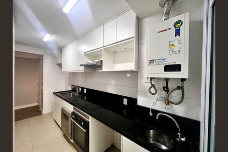 Apartamento à venda com 95m², 3 quartos e 2 vagasCozinha/Área de Serviço