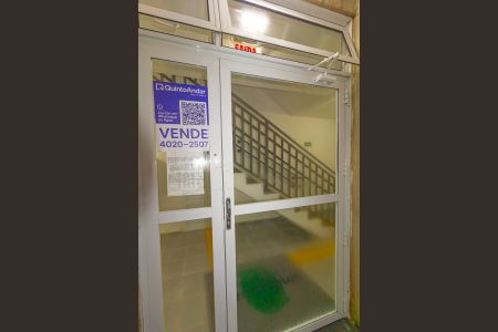 Apartamento à venda com 42m², 2 quartos e sem vaga Apartamento à venda com 42m², 2 quartos e sem vagaPlaca