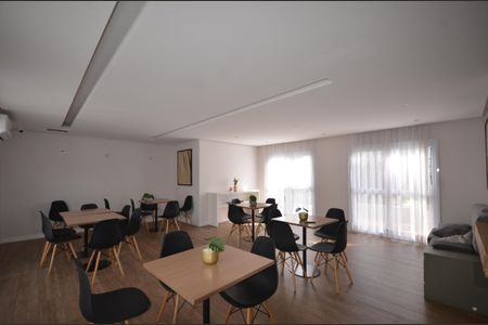 Apartamento para alugar com 47m², 2 quartos e sem vagaÁrea comum - Salão de festas