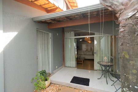 Casa de condomínio para alugar com 252m², 5 quartos e 4 vagasÁrea comum