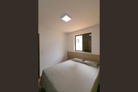 Casa de condomínio para alugar com 252m², 5 quartos e 4 vagasQuarto 2