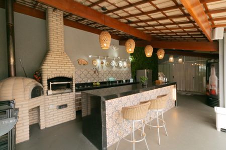 Casa de condomínio para alugar com 252m², 5 quartos e 4 vagasÁrea Gourmet