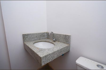 Apartamento à venda com 62m², 2 quartos e 2 vagas Apartamento à venda com 62m², 2 quartos e 2 vagasLavabo