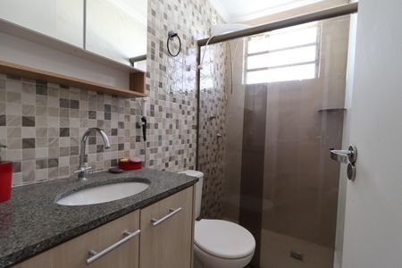 Apartamento para alugar com 54m², 2 quartos e 2 vagasBanheiro da Suíte