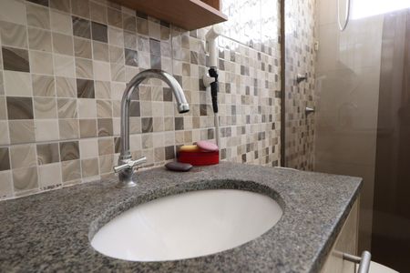 Apartamento para alugar com 54m², 2 quartos e 2 vagasBanheiro da Suíte