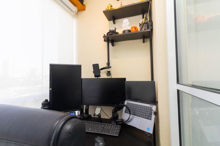 Apartamento à venda com 57m², 2 quartos e 1 vagaEscritório