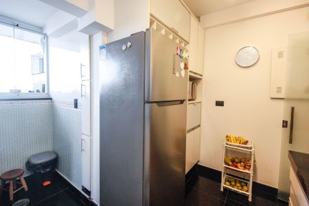 Apartamento à venda com 97m², 3 quartos e 2 vagas Apartamento à venda com 97m², 3 quartos e 2 vagasCozinha