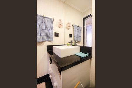 Apartamento à venda com 97m², 3 quartos e 2 vagas Apartamento à venda com 97m², 3 quartos e 2 vagasBanheiro Social