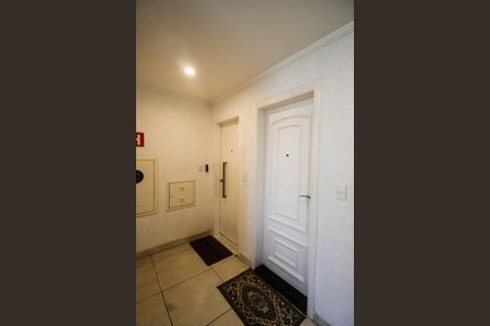 Apartamento à venda com 97m², 3 quartos e 2 vagas Apartamento à venda com 97m², 3 quartos e 2 vagasHall