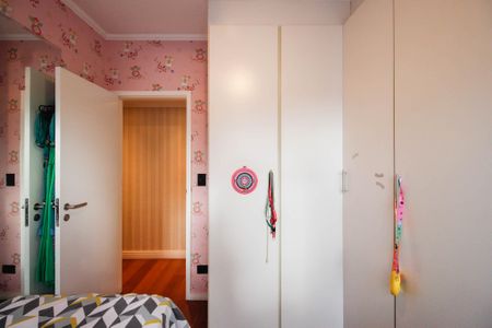 Apartamento à venda com 97m², 3 quartos e 2 vagas Apartamento à venda com 97m², 3 quartos e 2 vagasQuarto 1