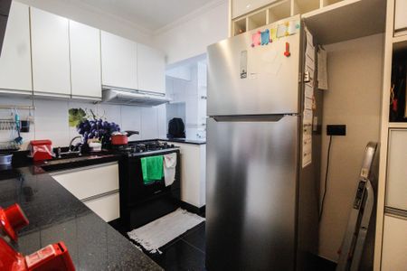 Apartamento à venda com 97m², 3 quartos e 2 vagas Apartamento à venda com 97m², 3 quartos e 2 vagasCozinha