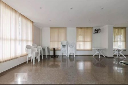 Apartamento à venda com 97m², 3 quartos e 2 vagas Apartamento à venda com 97m², 3 quartos e 2 vagasÁrea comum - Salão de festas