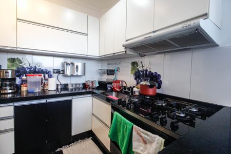 Apartamento à venda com 97m², 3 quartos e 2 vagas Apartamento à venda com 97m², 3 quartos e 2 vagasCozinha