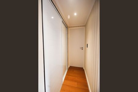 Apartamento à venda com 97m², 3 quartos e 2 vagas Apartamento à venda com 97m², 3 quartos e 2 vagasCorredor