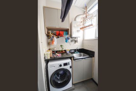 Apartamento à venda com 170m², 3 quartos e 1 vaga Apartamento à venda com 170m², 3 quartos e 1 vagaÁrea de Serviço