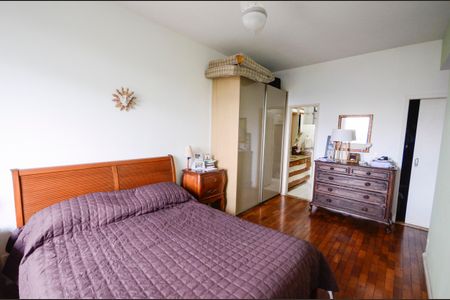 Apartamento à venda com 170m², 3 quartos e 1 vaga Apartamento à venda com 170m², 3 quartos e 1 vagaSuíte 1
