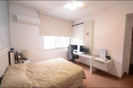 Apartamento à venda com 170m², 3 quartos e 1 vaga Apartamento à venda com 170m², 3 quartos e 1 vagaSuíte 2