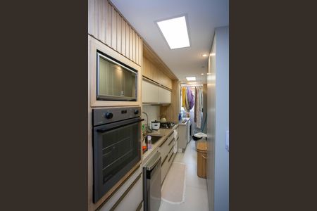 Apartamento à venda com 82m², 3 quartos e 2 vagasCozinha