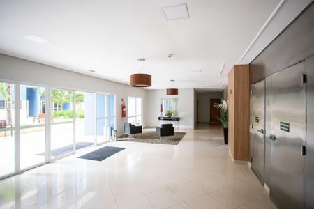 Apartamento à venda com 82m², 3 quartos e 2 vagasHall social