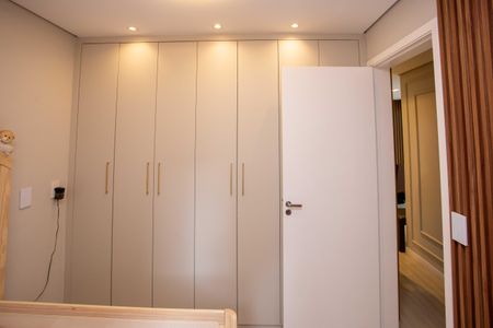 Apartamento à venda com 82m², 3 quartos e 2 vagasQuarto 1