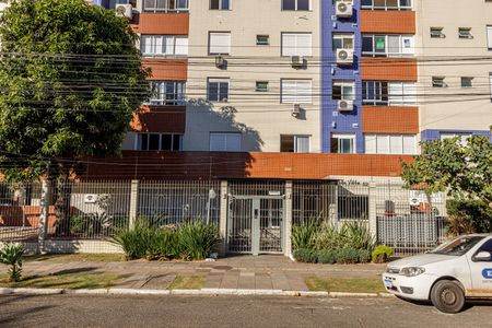 Apartamento à venda com 102m², 2 quartos e 2 vagasFachada e portaria