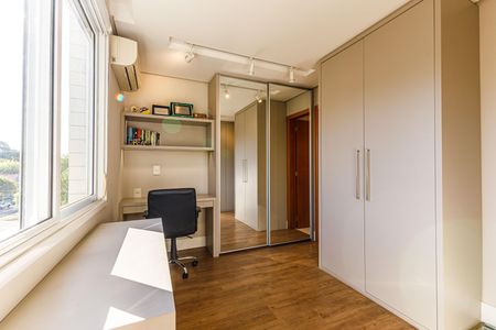 Apartamento à venda com 102m², 2 quartos e 2 vagasSuíte