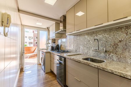 Apartamento à venda com 102m², 2 quartos e 2 vagasCozinha