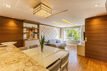 Apartamento à venda com 102m², 2 quartos e 2 vagasSala