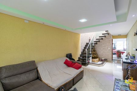 Casa à venda com 111m², 3 quartos e 4 vagasSala