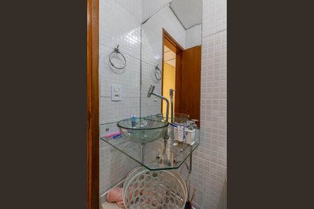 Casa à venda com 111m², 3 quartos e 4 vagasBanheiro