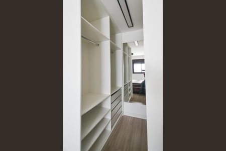 Apartamento à venda com 45m², 1 quarto e 1 vaga Apartamento à venda com 45m², 1 quarto e 1 vagaCloset