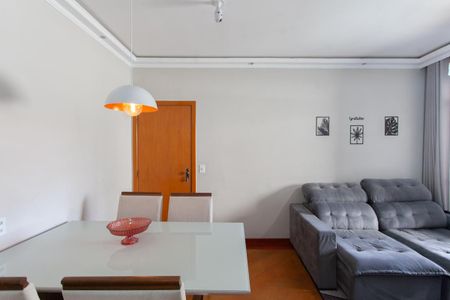 Apartamento à venda com 107m², 3 quartos e 1 vagaSala