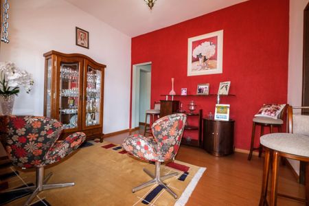 Casa à venda com 430m², 4 quartos e 2 vagasSala