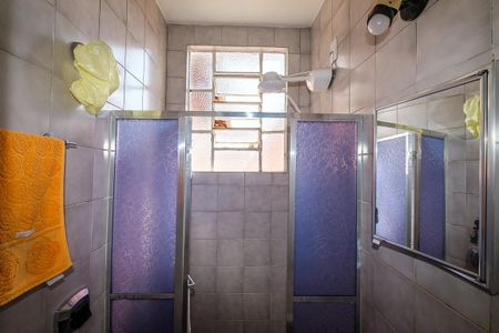 Casa à venda com 430m², 4 quartos e 2 vagasBanheiro 2