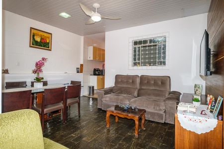 Casa à venda com 430m², 4 quartos e 2 vagasSala