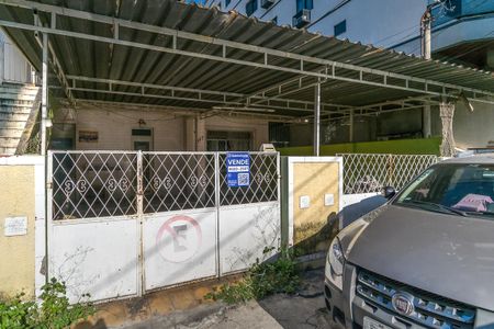Casa à venda com 150m², 2 quartos e 2 vagasFachada