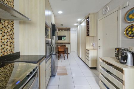 Apartamento para alugar com 206m², 4 quartos e 4 vagasCozinha