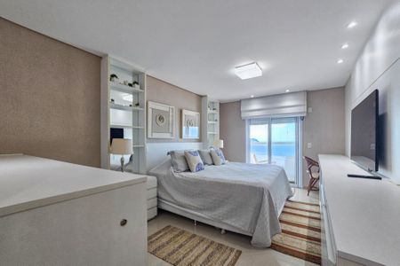 Apartamento para alugar com 206m², 4 quartos e 4 vagasSuíte 1