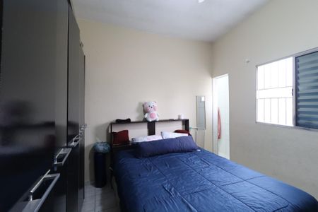 Casa à venda com 240m², 4 quartos e 2 vagasSuíte 1