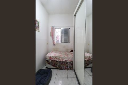 Casa à venda com 240m², 4 quartos e 2 vagasSuíte 2