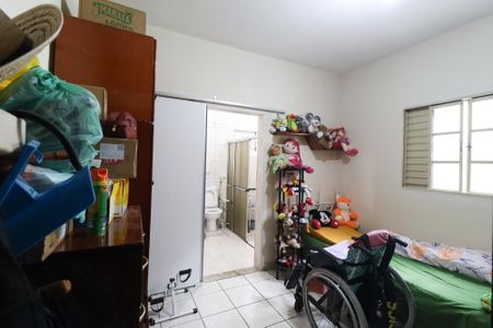 Casa à venda com 240m², 4 quartos e 2 vagasSuíte 3