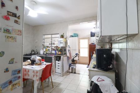 Casa à venda com 240m², 4 quartos e 2 vagasCozinha 2